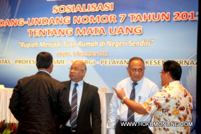 Sekretaris Dirjen Perbendaharaan Kementerian Keuangan Tata Suntara (kiri). Foto: SGP