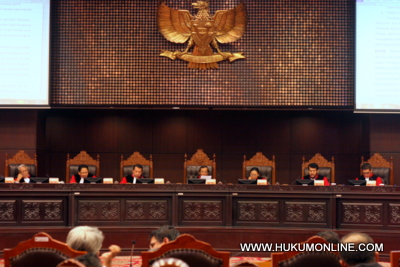 Sidang pleno pengujian UU Akuntan Publik di gedung MK. Foto: SGP
