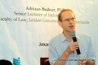 Adriaan Bedner orang asing yang melakukan penelitian hukum tentang Indonesia. Foto: SGP