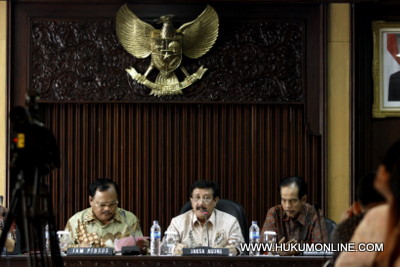 Jaksa Agung Basrief Arief (tengah) Pastikan Anggaran Adhyaksa Loka Tidak Bocor. Foto: Sgp