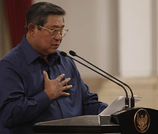 Presiden SBY memberikan keterangan pers terkait proses penetapan APBN-P di DPR. Foto: www.presidenri.go.id