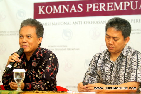 Anggota Komisi IX DPR Arif Minardi (kanan). Foto: Sgp 