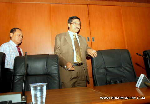 Ketua MA M Hatta Ali, kritik materi RUU MA yang berikan kewenangan DPR awasi putusan-putusan MA. Foto: Sgp