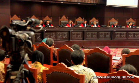 Mahkamah Konstitusi memutuskan perpanjangan cekal berlaku satu kali. Foto: Sgp