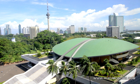 Pemerintah seharusnya minta izin DPR sebelum putuskan memberikan pinjaman kepada IMF. Foto: Sgp