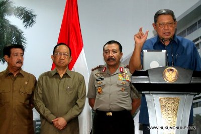 Presiden Susilo Bambang Yudhoyono bersama Kapolri, Ketua BPN dan Jaksa Agung. Foto: Sgp