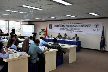Seminar Perjanjian Internasional tentang Perdagangan Senjata yang diselenggarakan oleh Ditjen AHU. Foto: http://ditjenahu.kemenkumham.go.id/