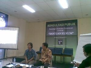 Salah satu acara sosialisasi aturan bantuan hukum di kantor YLBHI Jakarta. (Foto: MYS)