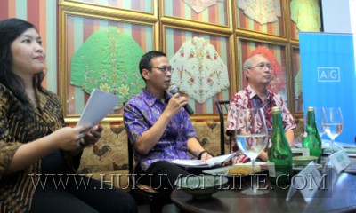 Prof Erman Rajagukguk (paling kanan) dalam acara Talks Hukumonline. Foto: SGP