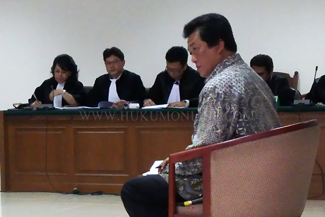 Eddy Budiono saat menjalani sidang di Pengadilan Tipikor, Jakarta (24/2). Foto: NOV