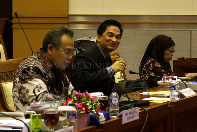 Politisi PPP Ahmad Dimyati Natakusuma (tengah). Foto: RES