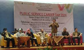 Acara Publik Service Career Day 2014 di FHUI. Foto: www.komisiyudisial.go.id