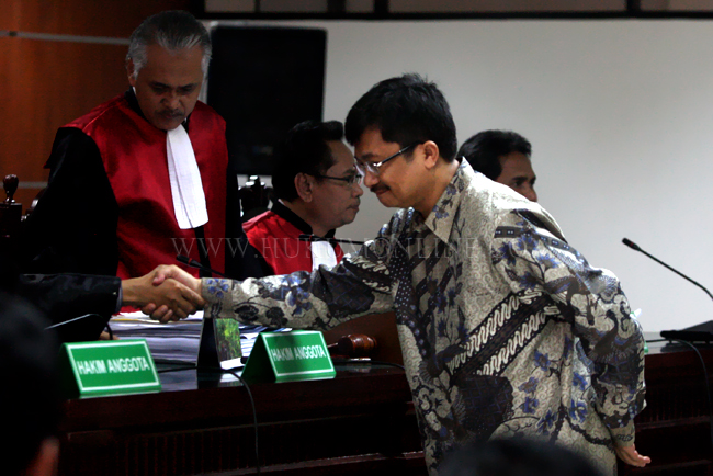 Mantan Kepala SKK Migas Rudi Rubiandini menjalani sidang dengan agenda pembacaan vonis terkait kasus suap dan pencucian uang di Pengadilan Tipikor, Jakarta, Selasa (29/4). Foto: RES