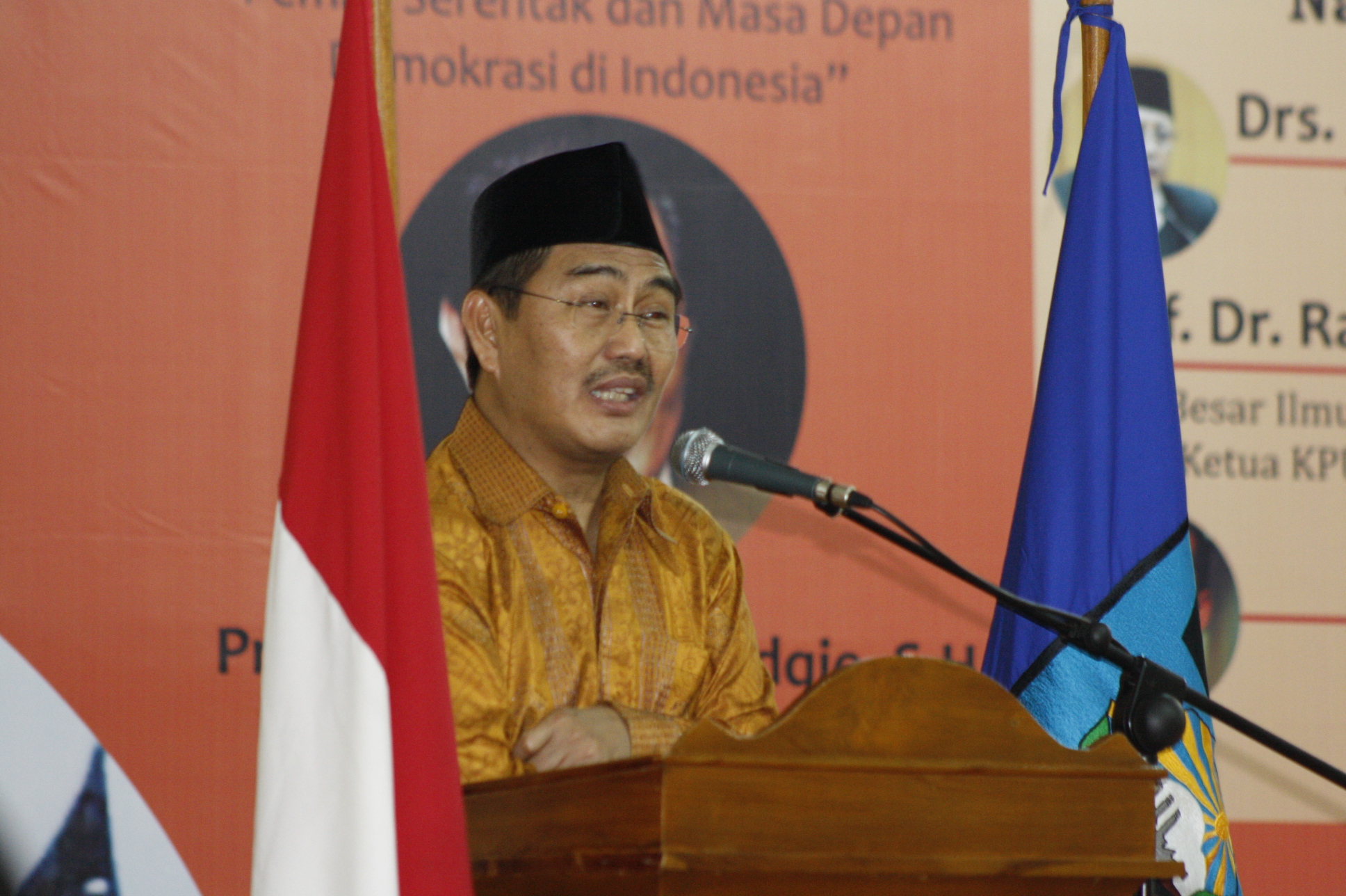 Ketua DKPP Prof Jimly Asshiddiqie dalam acara Konferensi HTN di Sawahlunto, Sumatera Barat. Foto: Istimewa