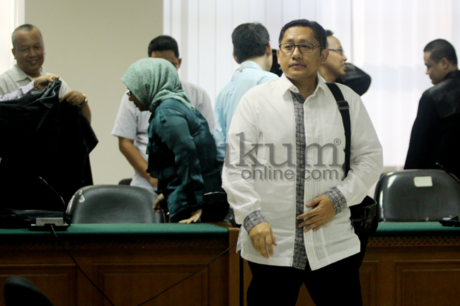 Mantan Ketum Partai Demokrat Anas Urbaningrum saat menghadiri sidang pembacaan tuntutan terhadap dirinya dalam kasus Hambalang di Pengadilan Tipikor Jakarta, Kamis (11/9). Foto: RES.