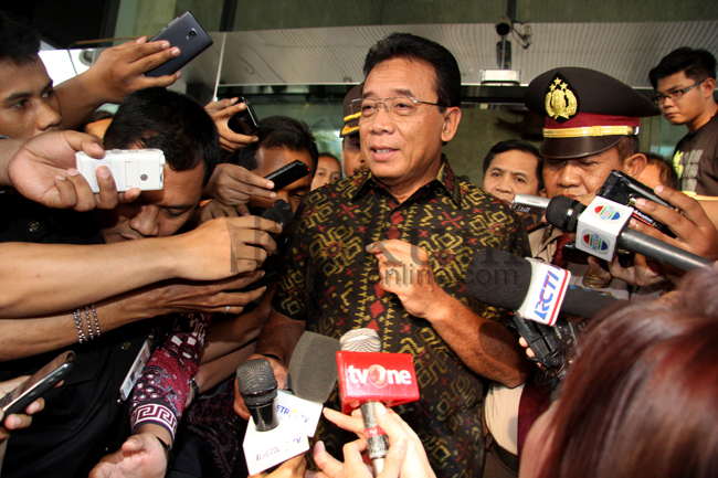 Menkopolhukam Djoko Suyanto diperiksa sebagai saksi oleh KPK untuk kasus pemerasan dengan tersangka Jero Wacik, Selasa (16/9). Foto: RES.