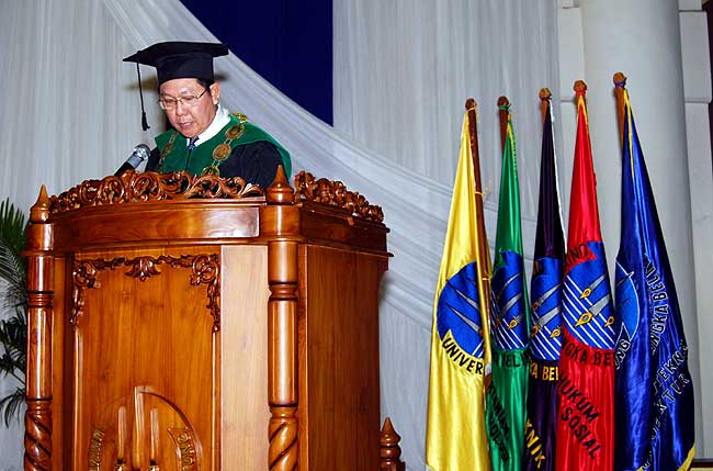 Rektor Universitas Bangka Belitung Prof Bustami Rahman. Foto: http://www.ubb.ac.id