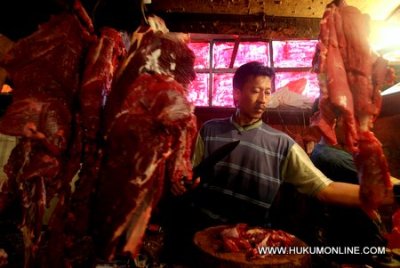 Pedagang daging di salah satu pasar tradisional. Foto: Sgp