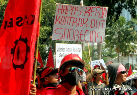 Demo buruh menolak. Foto: SGP (Ilustrasi)