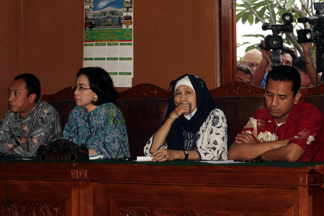 Tim hukum KPK saat sidang putusan praperadilan Budi Gunawan di PN Jaksel, Senin (16/2). Foto: RES