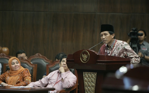 Ahli dari pihak pemohon, Sanusi Afandi saat memberikan keterangan dalam sidang uji materi UU Pengelolaan Keuangan Haji, Selasa (24/3). Foto: Humas MK