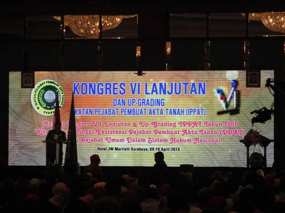 Ikatan Pejabat Pembuat Akta Tanah (IPPAT) menyelenggarakan kongres lanjutan VI di Surabaya, Jawa Timur, Kamis (9/4). Foto: FAT