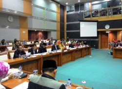 Raker Komisi VIII DPR dengan Kementerian Agama, Rabu (22/4). Foto: haji.kemenag.go.id