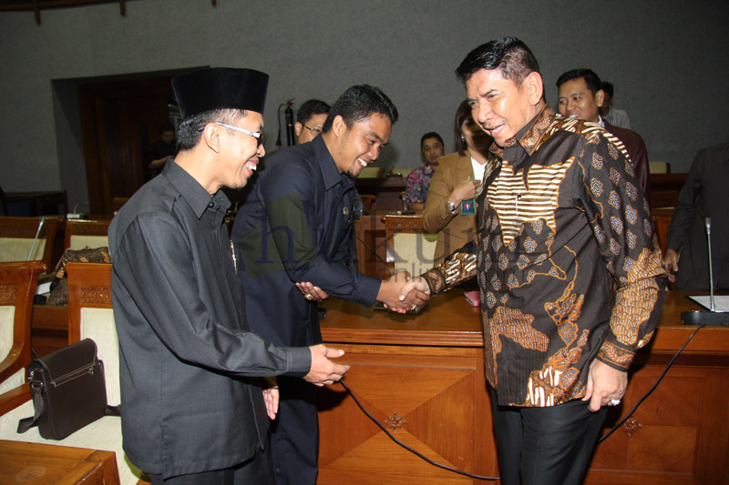 Ketua Baleg Sareh Wiyono (baju batik, kanan). Foto: RES