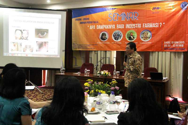 Suasana Seminar â€˜UU Jaminan Produk Halal: Apa Dampaknya Bagi Industri Farmasi?â€™ di Jakarta, Rabu (10/6). Foto: RES.