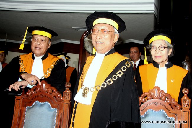 Wakil Ketua Mahkamah Agung Bidang Yudisial, Muhammad Saleh (tengah). Foto: SGP