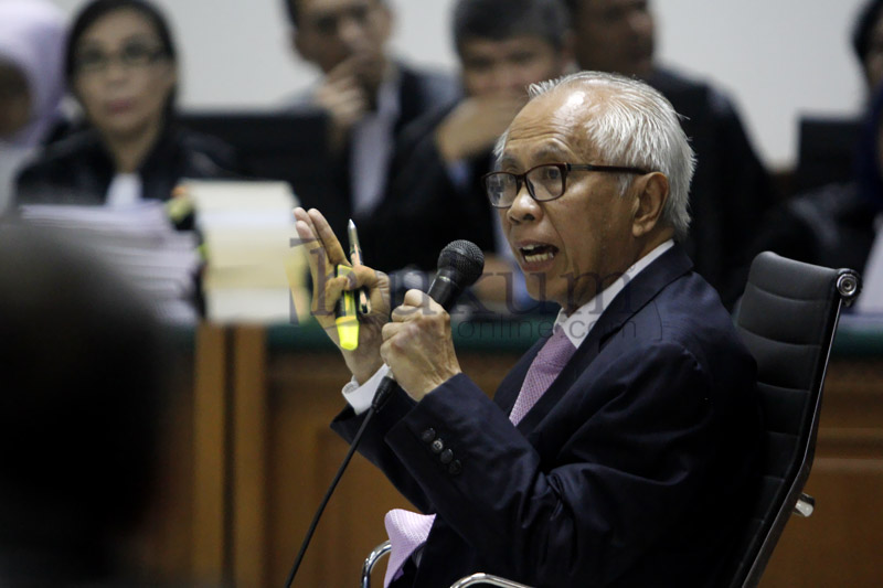 OC Kaligis didakwa menyuap hakim PTUN Medan. Foto: RES