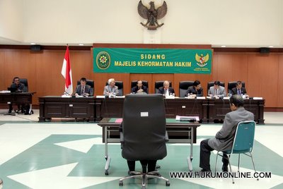 Suasana sidang MKH di gedung MA. Foto: ilustrasi (Sgp)