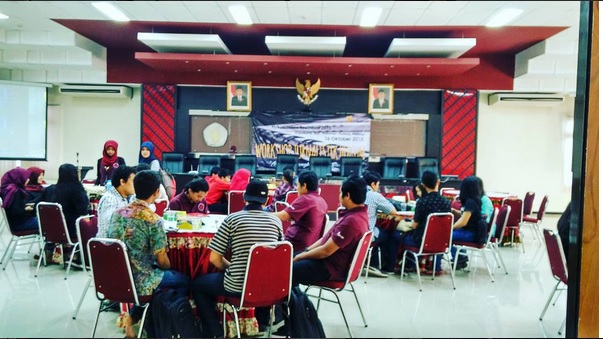 Workshop Jurnalistik Hukum, hasil kerja sama antara Hukumonline dan LMP Manifest FH UB. Foto: Hukumpedia 