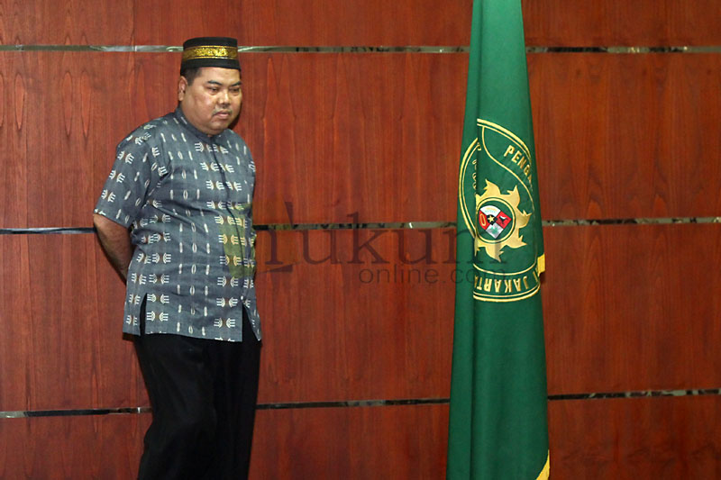 Panitera PTUN Medan, Syamsir Yusfan di Pengadilan Tipikor Jakarta, Senin (9/11). Foto: RES