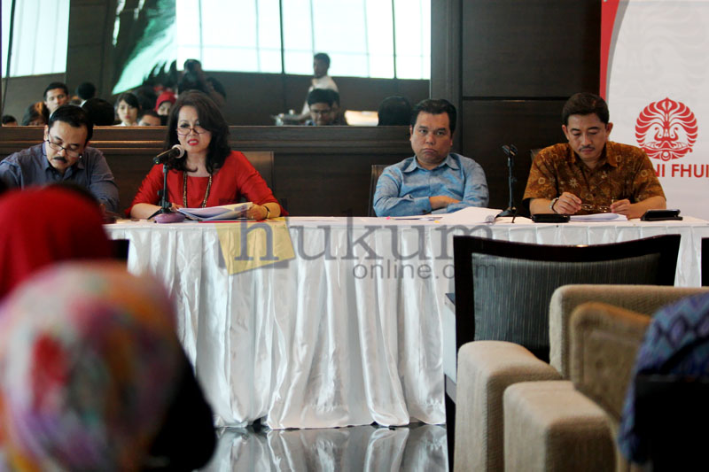 Suasana musyawarah ILUNI FHUI di Setiabudi Residence, Kamis (12/11). Foto: RES