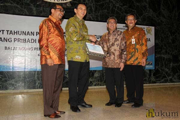 Gubernur DKI Ahok Lapor SPT Tahun 2015 2.jpg