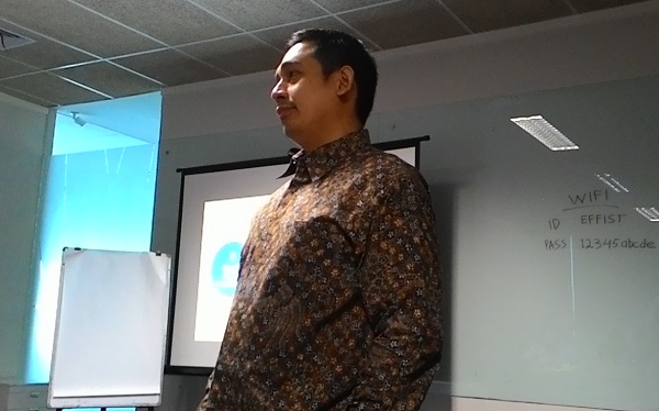 Ketua YSHK, Eryanto Nugroho dalam Workshop tentang Menentukan Bentuk Perkumpulan yang diadakan oleh Easybiz di Jakarta, Rabu (30/3). Foto: HAG