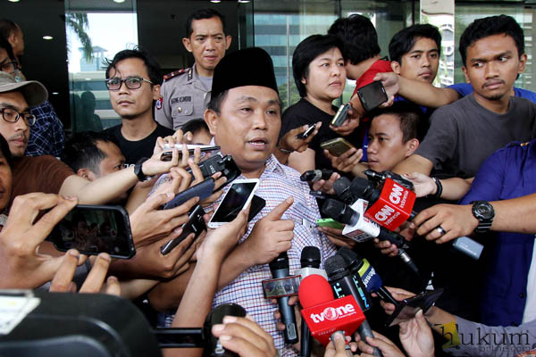 Wakil Ketua Umum Partai Gerindra FX Arief Poyuono di gedung KPK. Foto: RES