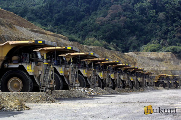 Membongkar Kerancuan Regulasi Minerba di Indonesia