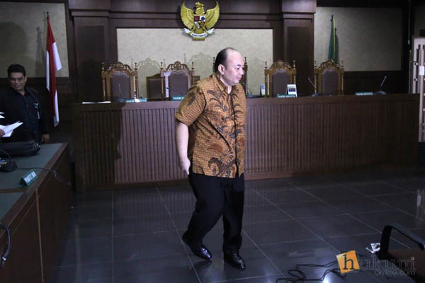 Andri Tristianto Sutrisna saat menjalani sidang perdana di Pengadilan Tipikor Jakarta. Foto: RES