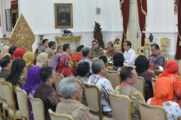 Pengurus APPTHI saat bertemu Presiden Jokowi. Foto: setkab.go.id