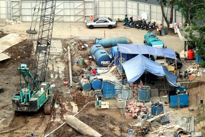 Proyek pembangunan infrastruktur di Jakarta. Foto: RES