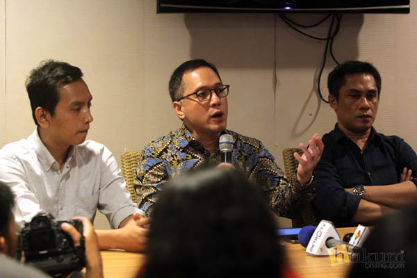 Suasana diskusi tentang Kepala BIN yang baru di Jakarta. Al Araf (kiri), Arif Suditomo (tengah). Foto: RES