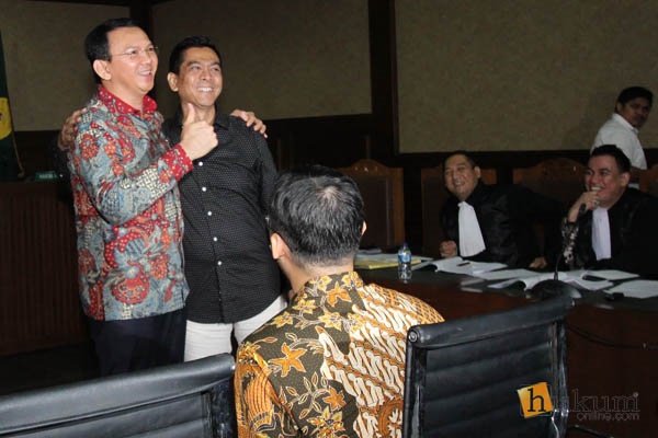 Ahok dan Sanusi di Pengadilan Tipikor Jakarta. Foto: RES
