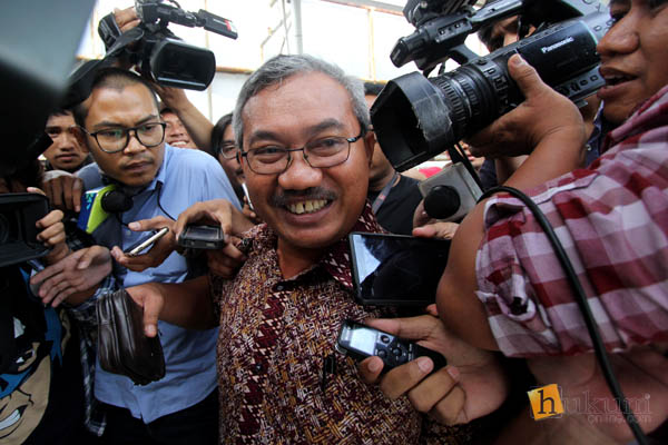  Cecep diperiksa sebagai saksi untuk tersangka Gubernur Sulawesi Tenggara Nur Alam dalam kasus suap, penyalahgunaan wewenang terkait persetujuan dan penerbitan izin usaha pertambangan (IUP) Nikel bagi PT Anugrah Harisma Barakah.