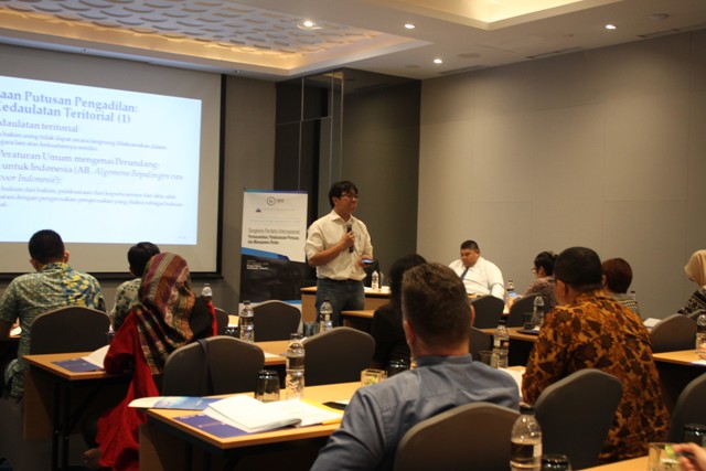 Sengketa Perdata Internasional di Indonesia : Permasalahan, Pelaksanaan Putusan dan Manajemen Risiko