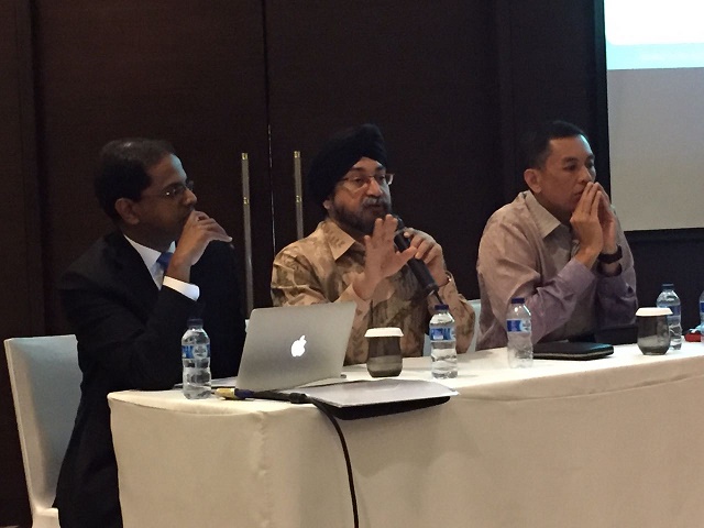 Head of Corporate Practice RPC Premier Law, Tandip Singh (tengah). Foto: Istimewa