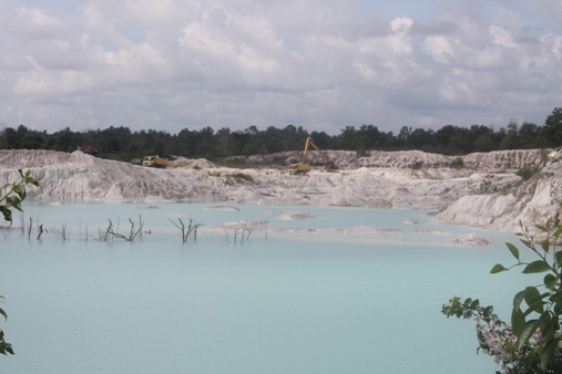Ilustrasi bekas galian tambang. Foto ini diambil di bekas galian tambang di Belitung. Foto:  MYS