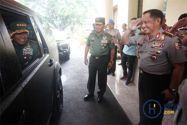 Pertemuan Kapolri Dengan Panglima TNI 7.jpg