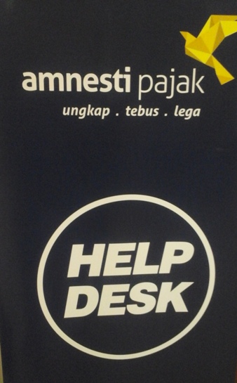 Iklan help desk pengampunan pajak. Profesi hukum ternyata belum sepenuhnya patuhi kebijakan tax amnesty. Foto: MYS